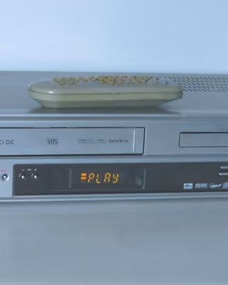 COMBO VCR 6 TESTINE/CD-DVD-Player DAEWOO DX-7840