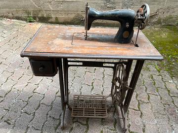 Macchina per cucire singer