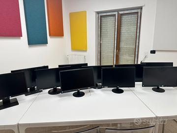 Lotto monitor Pc usati funzionanti (10)