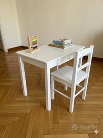 Set Tavolo e Sedia per Bambini in Legno Bianco