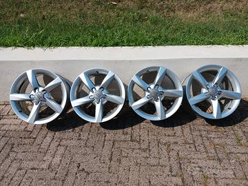 Set 4 cerchi in lega 16" AUDI A4 Avant originali