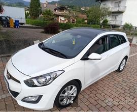 Auto Hunday I 30 Station wagon