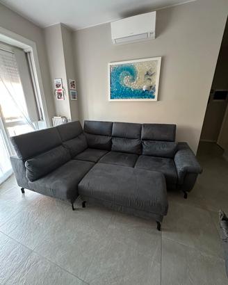 divano e armadio scarpiera Ikea 
