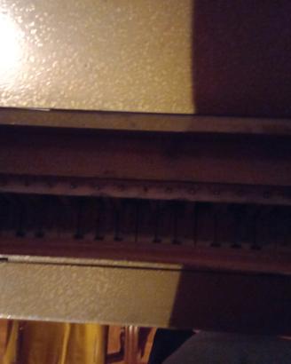 Piccolo pianoforte giocattolo vintage