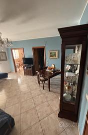 Appartamento con garage a floridia