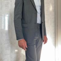 Completo uomo John Barritt