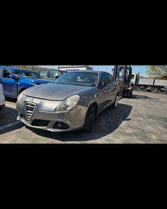 alfa romeo Giulietta ricambi usati vettura rottama