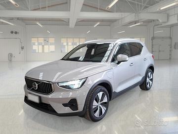 VOLVO XC40 T4 RECHARGE PLUG-IN AUTO CORE SUV