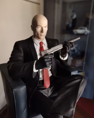 Collector Edition HITMAN - Statua, Artbook, Gadget