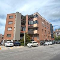 Via Crispi - 126 mq con box auto di 33 mq