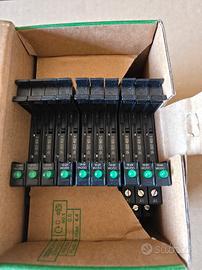 Relè Schneider Electric nuovi + basi (10+10)