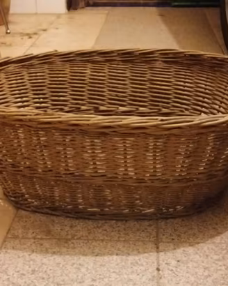 Cesta grande di vimini 