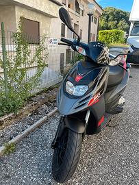 Aprilia SR 50 motard 2t