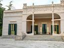 mesagne-prestigiosa-villa-con-ampio-giardino