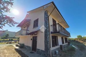 CASA SEMINDIPENDENTE A CARTOSIO