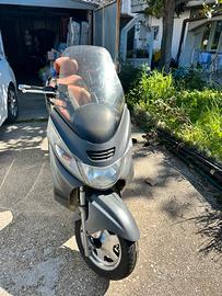 Suzuki Burgman AN 400