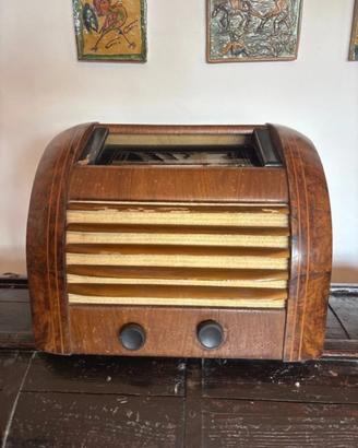 Radio a valvole safar 535 anno 1937