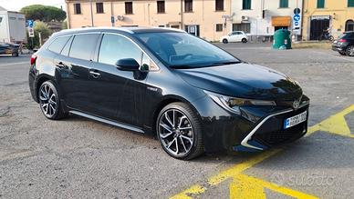 TOYOTA Corolla Touring Sports 2.0 Hybrid Lounge
