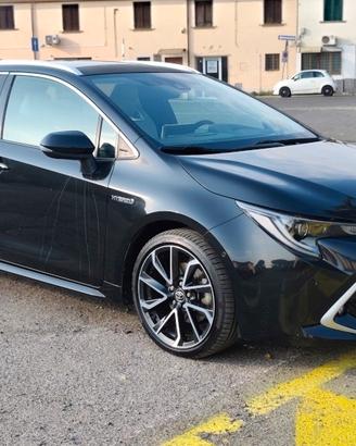 TOYOTA Corolla Touring Sports 2.0 Hybrid Lounge