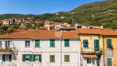 4 LOCALI A PONTEDASSIO