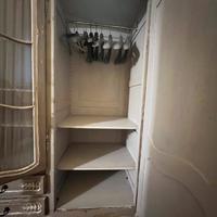 Armadio vintage in stile shabby chic - in legno