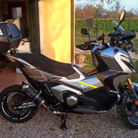Honda x adv750