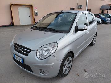 Kia Picanto 1.1 64cv GPL Neopatentati 