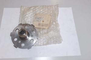 PIASTRA BASE FRIZIONE VESPA PIAGGIO 1598495