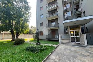 3 LOCALI A CARATE BRIANZA