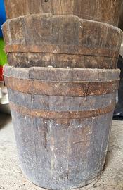 Tino in legno antico