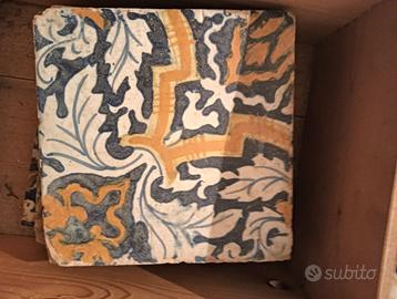 4 mattonelle antiche