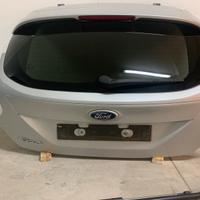 Portellone anteriore e posteriore Ford Focus Mk3