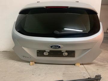 Portellone anteriore e posteriore Ford Focus Mk3