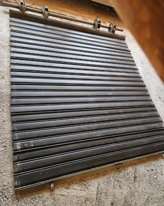 Serranda Garage