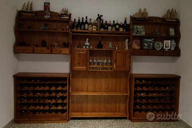 Mobile soggiorno con porta bottiglie