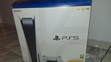 Console PS5 825 con lettore dvd