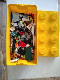 Lotto maxi di mattoncini Lego con scatola contenit