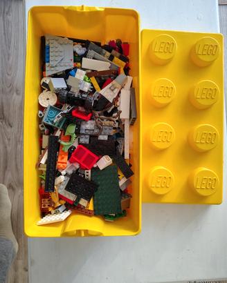Lotto maxi di mattoncini Lego con scatola contenit