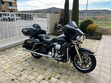 Harley-Davidson elettra-glide 107