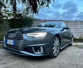 AUDI A4 5ª serie - 2017