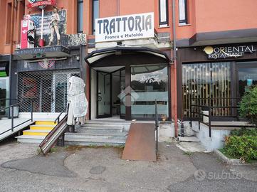 NEGOZIO A QUAREGNA CERRETO