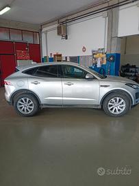 jaguar e-pace benzina