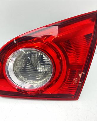 STOP POSTERIORE DESTRO INTEGRATO NEL PORTELLO NISS