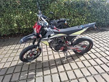 FANTIC MOTARD 125 XMF 4 TEMPI 2024