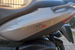 scooter 250