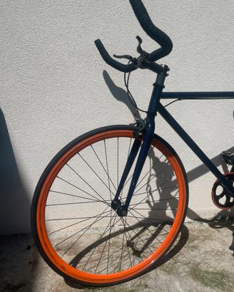Bici a scatto fisso