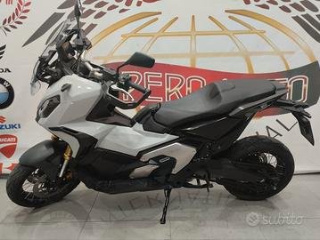 HONDA X-ADV 750 Puco Blue 2024 Km 6191