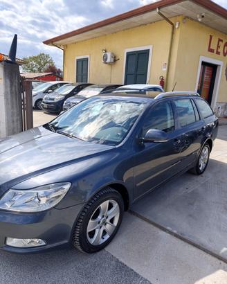 Skoda Octavia 1.6 TDI CR F.AP. 4x4 Wagon Ambition 