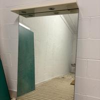 Specchio bagno con illuminazione integrata