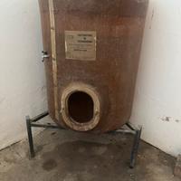 Serbatoio in vetroresina per vino completo di pied